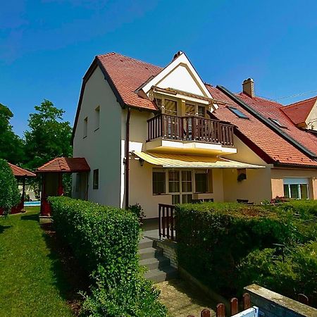 Szépkilátás Vendégház Balatonfuzfo Exterior foto